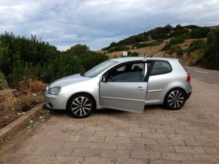 Ma voiture sur le parking dont je vous parle